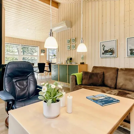 6 Person Holiday In Lb K